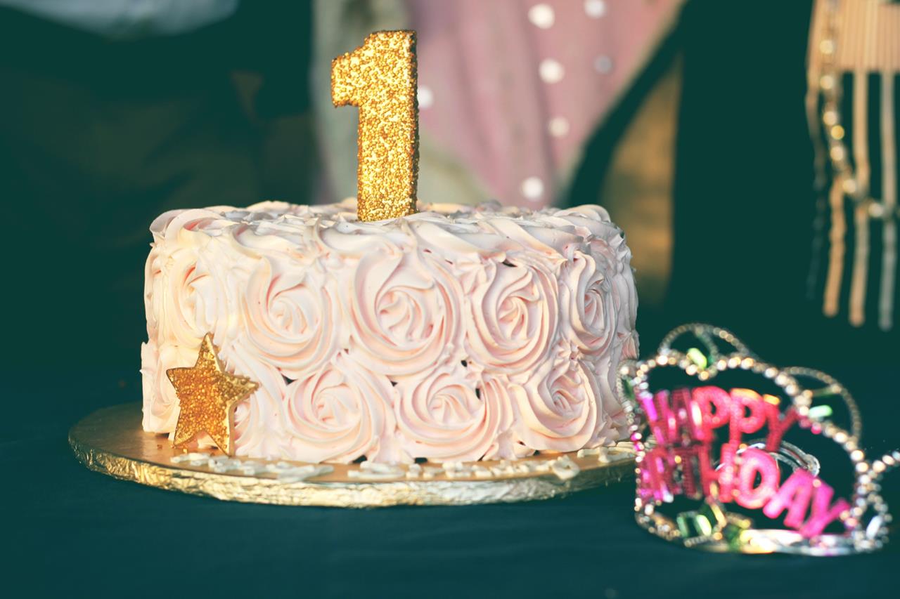 インスタ映えする誕生日ケーキのブログ画像