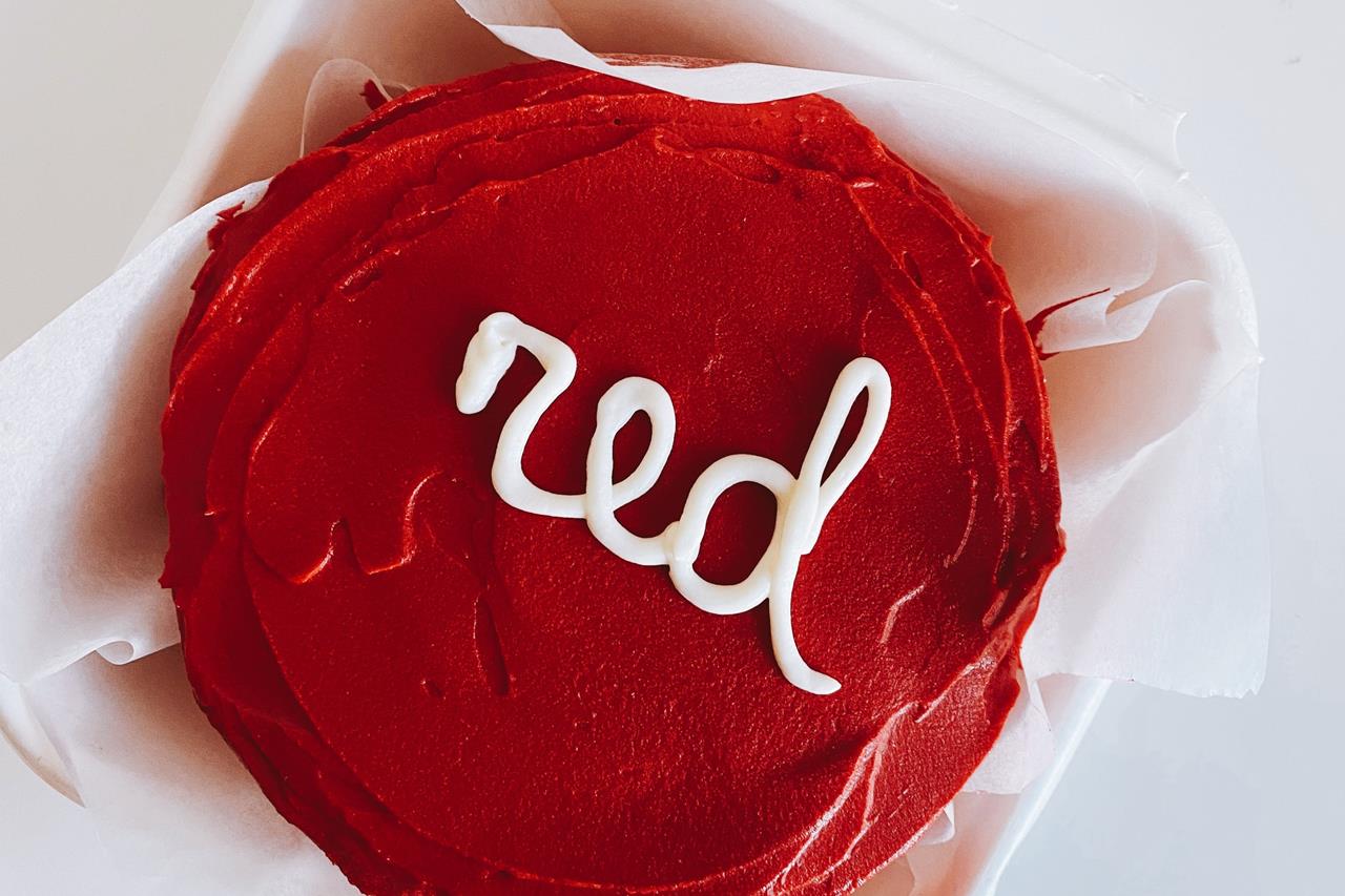 赤いケーキの通販のブログ画像