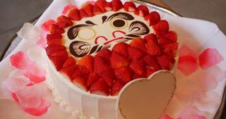 お祝いや開運に！だるまケーキの通販5選
