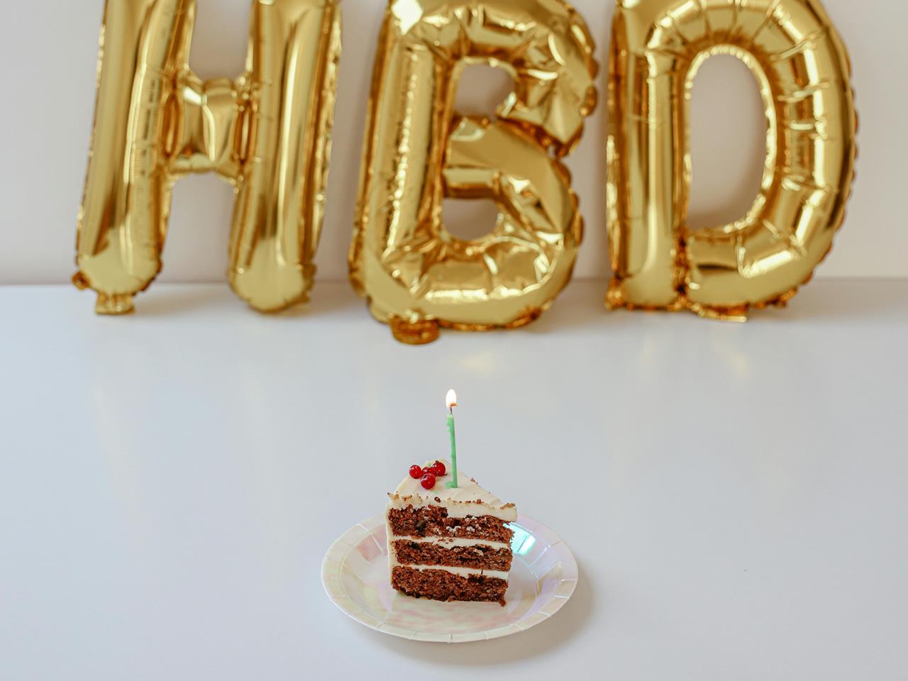 推しの誕生日ケーキの小さめのブログ画像