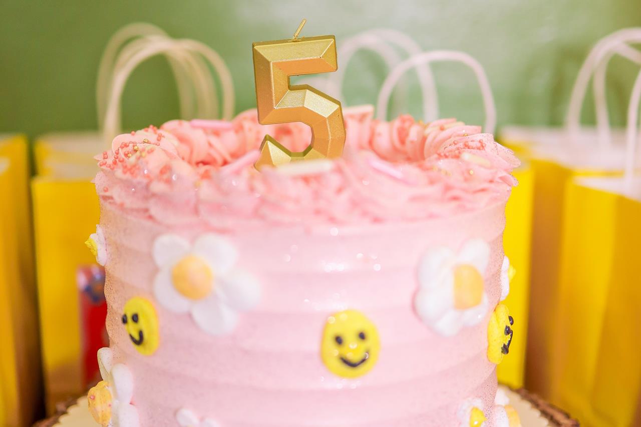 パステルカラーのケーキの通販のブログ画像